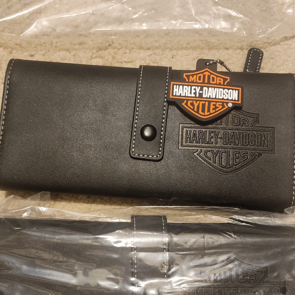 Harley-Davidson travel tech trifold organizer wallet. NWT.